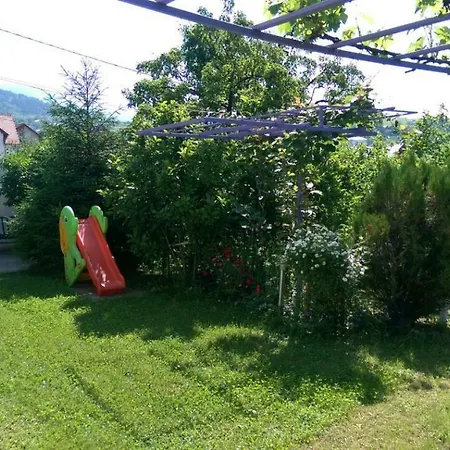 בית נופש Flower Garden